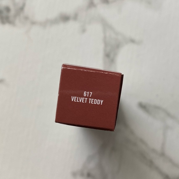 MAC velvet teddy lipstick - Picture 2 of 2